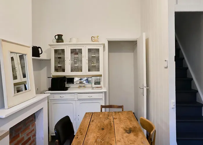 Maisonnette Atypique Dans Le Vieux Lille
