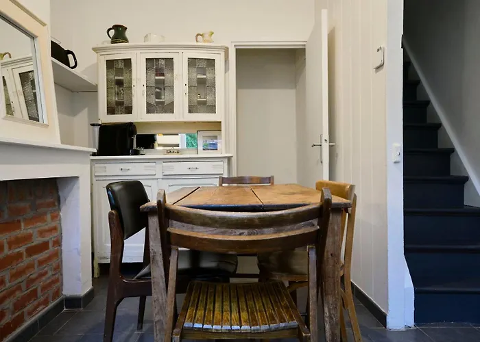 Maisonnette Atypique Dans Le Vieux Lille